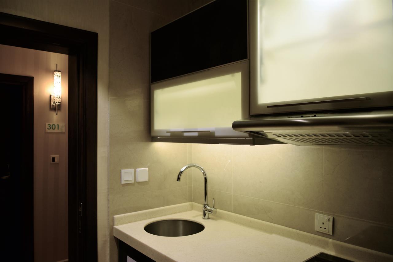 Home Inn Hotel Suites Эль-Хубар Экстерьер фото
