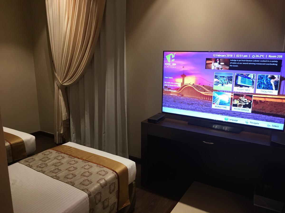 Home Inn Hotel Suites Эль-Хубар Экстерьер фото