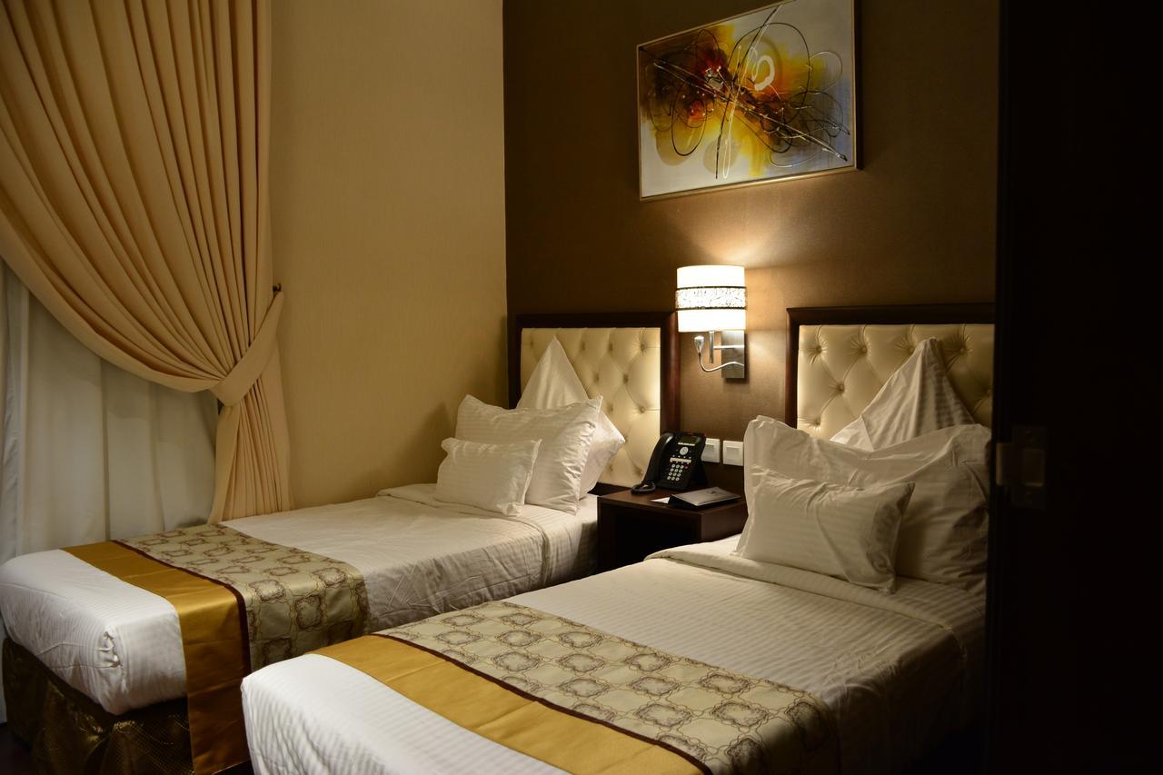 Home Inn Hotel Suites Эль-Хубар Экстерьер фото